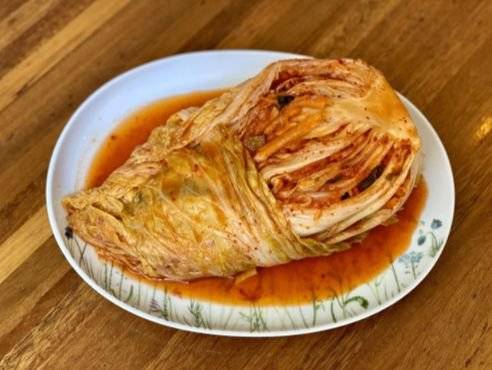 요리연구가 홍신애씨가 판내하는 김치 밀키트. [사진 인터넷 캡처]