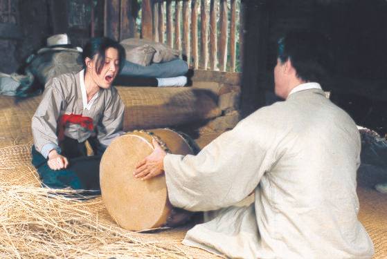 이태원 전 대표의 태흥영화사가 제작한 임권택 감독의 대표작 '서편제'. [중앙포토]