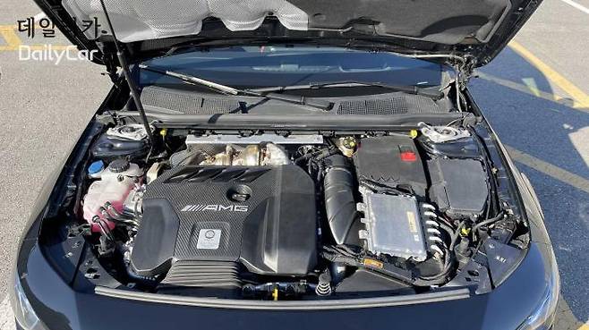 메르세데스-벤츠 AMG CLA 45 S 4MATIC+
