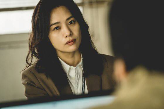 <지옥>의 민혜진 역을 맡은 김현주. 넷플릭스 제공