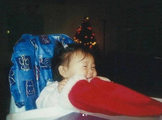 아기 때의 클로이 김 선수. 그는 인스타그램에 이 사진을 올리며 "나 어릴 땐 좀 귀여웠는데"라고 적었다. [Chloe Kim Instagram]