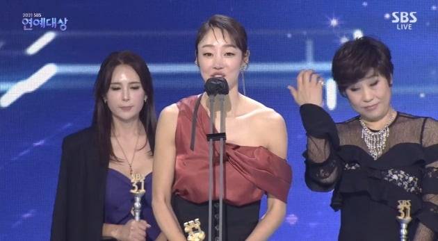 '2021 연예대상' 골때녀 팀/ 사진=SBS 캡처