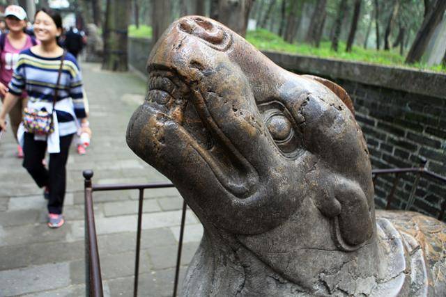 취푸 공림의 문표. Ⓒ최종명