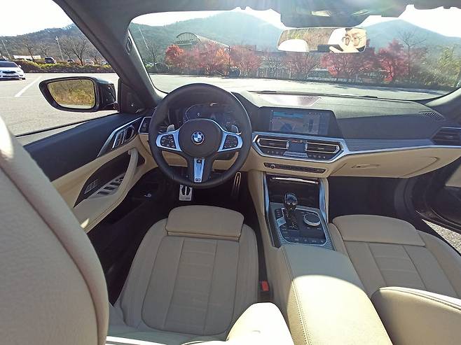 뉴 420i 컨버터블 M 스포츠 패키지 1열