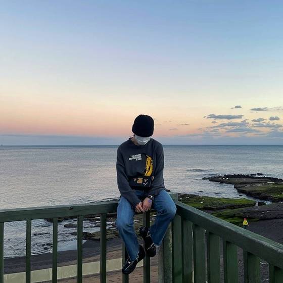 '노을보다 지민' 방탄소년단 지민, 인스타 첫 실시간 게시물은 '힐링'..1000만 좋아요♥