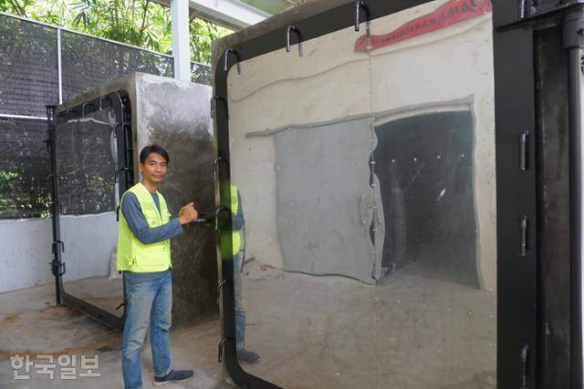 인도네시아 욕야카르타특별자치주 블레베란 마을의 새마을버섯센터에 설치된 대용량 멸균기. 블레베란=고찬유 특파원