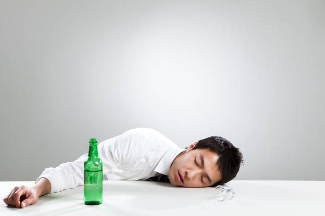 운동을 많이 할수록 과음할 가능성이 높다는 연구 결과가 나왔다./사진=클립아트코리아