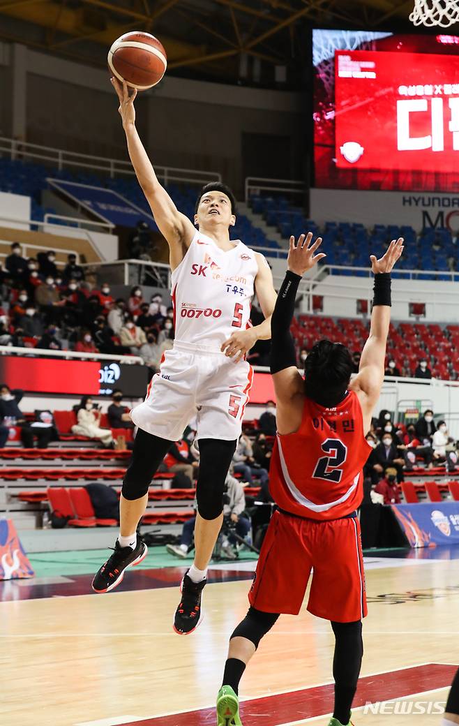 [서울=뉴시스]프로농구 서울 SK 김선형. (사진=KBL 제공)