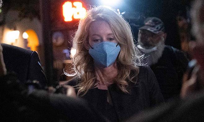 헬스 스타트업 ‘테라노스’를 설립한 엘리자베스 홈즈. AFP연합뉴스