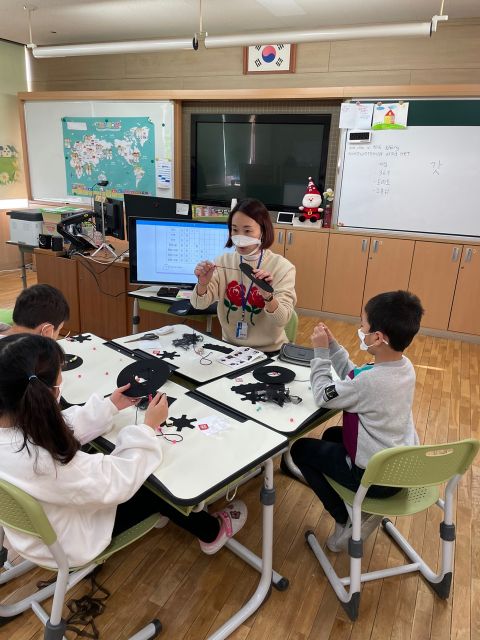 경남교육청이 다문화가정 학생에 맞춤형 학습을 지원하는 겨울방학 캠프를 연다.