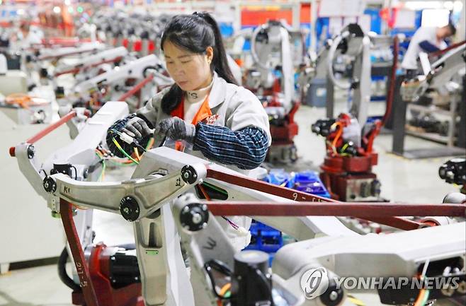 중국의 로봇 공장 [신화 연합뉴스 자료사진]