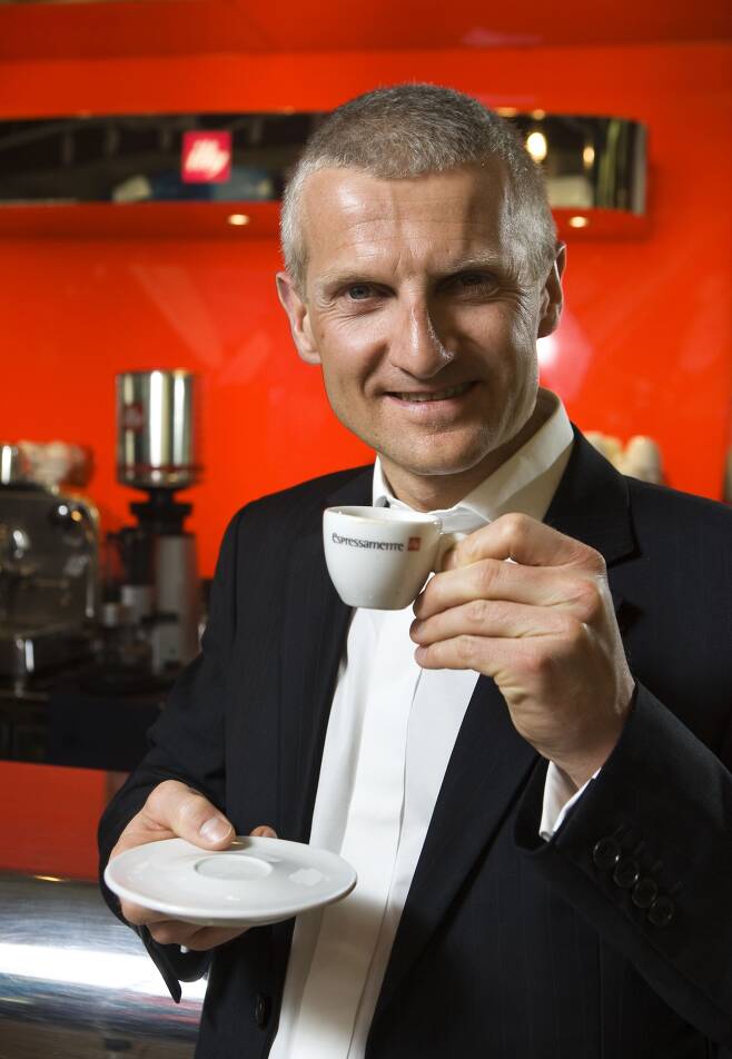 이탈리아를 대표하는 커피원두업체 '일리'를 이끄는 프란체스코 일리 대표. 제가 인터뷰했던 2008년 모습입니다./조선일보DB