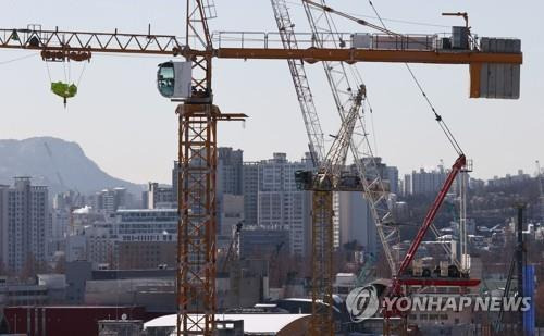 "위험천만"…아파트 재건축 공사 현장 [연합뉴스 자료사진]