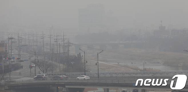 10일 충북·세종지역은 오전 짙은 안개와 연무가 끼겠다.(사진은 기사 내용과 무관함) / 뉴스1 © News1