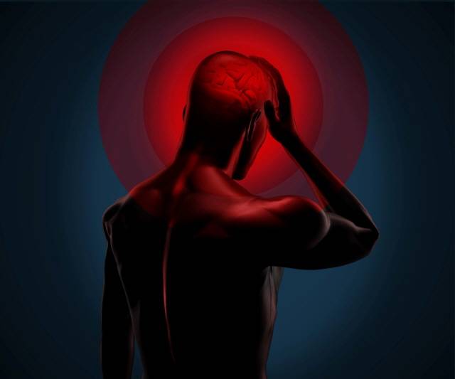파열 수준의 동맥류는 극심한 두통과 의식 저하, 구토 등을 동반할 수 있는데 이럴 때는 최대한 빨리 병원을 찾아 신경외과 전문의의 도움을 받아야한다./클립아트코리아 제공