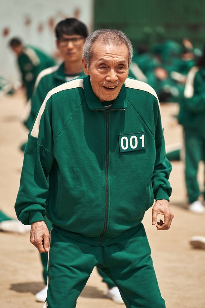 Actor Oh Young-soo, winner of the Golden Globe award for best supporting actor in a series, limited series, or television movie award. (Netflix)