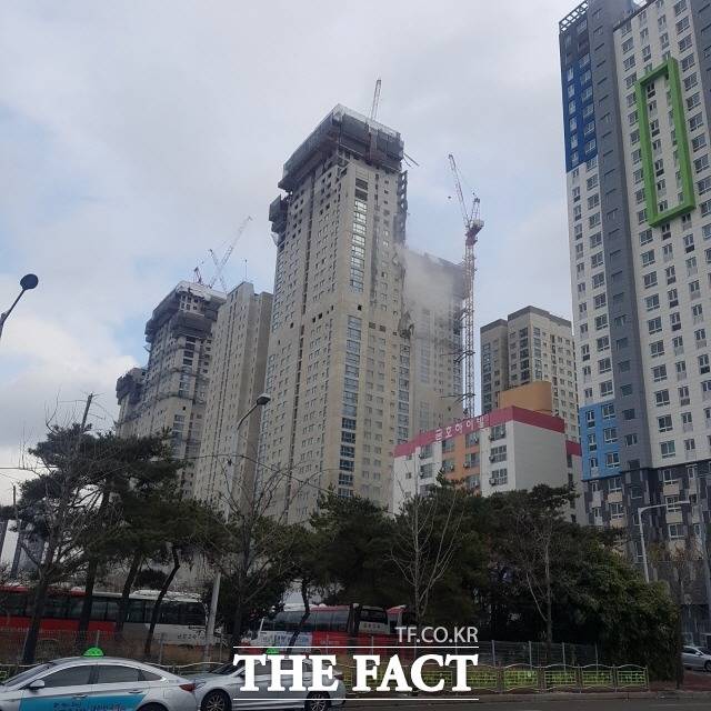 HDC현대산업개발이 내일(13일)부터 이틀간 전 현장의 공사작업을 중단하고 특별 안전 점검을 실시한다고 12일 밝혔다. /독자 제공