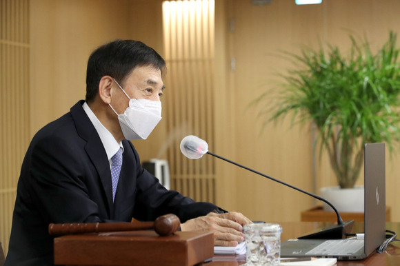 14일 이주열 한국은행 총재가 서울 중구 한은 본부에서 금융통화위원회 정례회의를 주관하고 있다. [사진=한국은행]