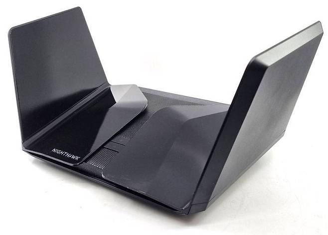 넷기어 나이트호크 RAXE500 공유기 (출처=IT동아)