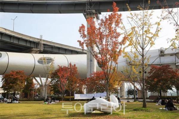 한강공원 조각 예술작품. 사진=서울시