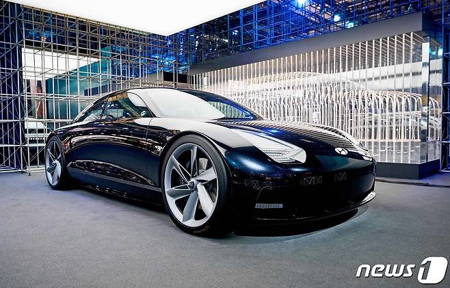 현대자동차의 두번째 전용 전기차 아이오닉6의 컨셉카인 '프로페시(Prophecy)'. (현대차 제공) 2021.9.6/뉴스1