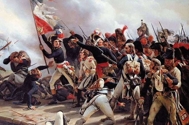 베로나 인근 아르콜에서 벌어진 나폴레옹의 승전을 묘사한 프랑스 화가 오라스 베르네의 그림‘아르콜 다리 너머로 군대를 이끄는 나폴레옹 보나파르트’(부분). /위키피디아