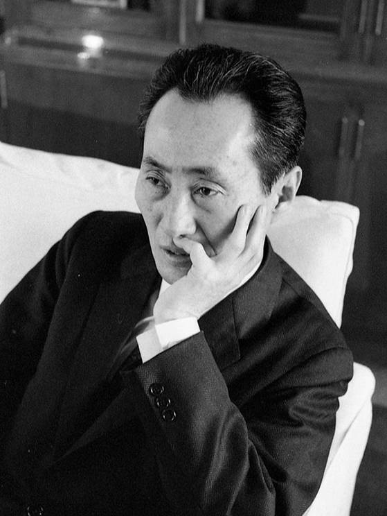 사진가 임응식이 촬영한 1969년의 김종영. [사진 임응식사진아카이브]