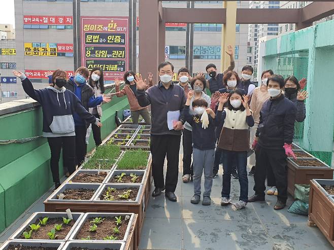 세신교회 옥상 텃밭