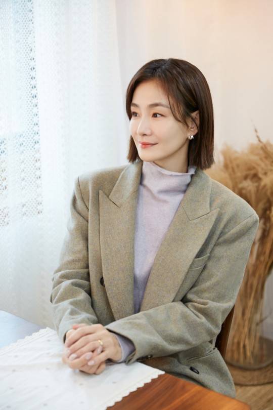 박효주는 ‘지헤중’에서 호흡을 맞춘 송혜교, 최희서에 애정을 드러냈다. 제공l와이원엔터테인먼트