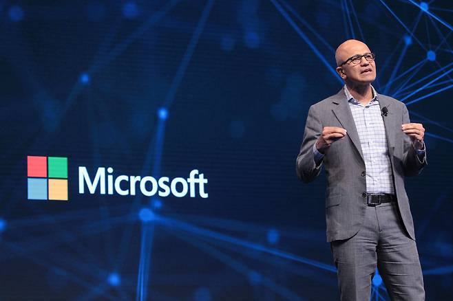 사진은 2018년 11월 방한해 한 콘퍼런스 키노트에 올랐던 사티아 나델라 MS CEO. /조선DB