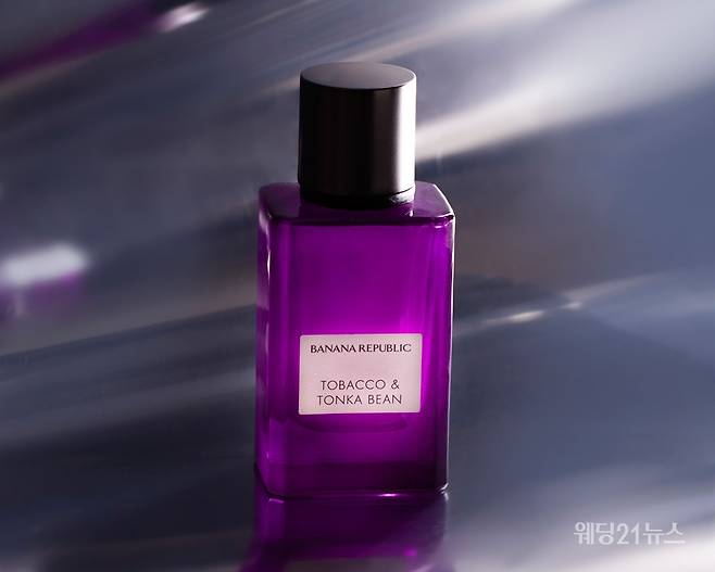 사진 : 바나나 리퍼블릭 토바코 앤 통카빈 EDP 75mL 8만1000원