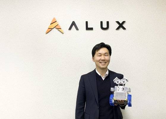 이치헌 에이럭스 대표가 지난달 서울 노원구 에이럭스 연구소에서 중앙일보와 만나 사업 현황과 계획을 밝혔다. [사진 에이럭스]