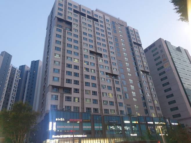 서울시내 한 오피스텔 전경/최온정 기자