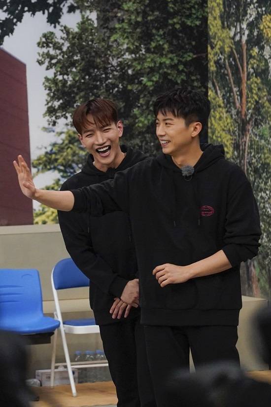 [서울=뉴시스] 투피엠 준케이·우영 2022.01.28. (사진=JTBC '아는형님' 제공) photo@newsis.com *재판매 및 DB 금지 *재판매 및 DB 금지