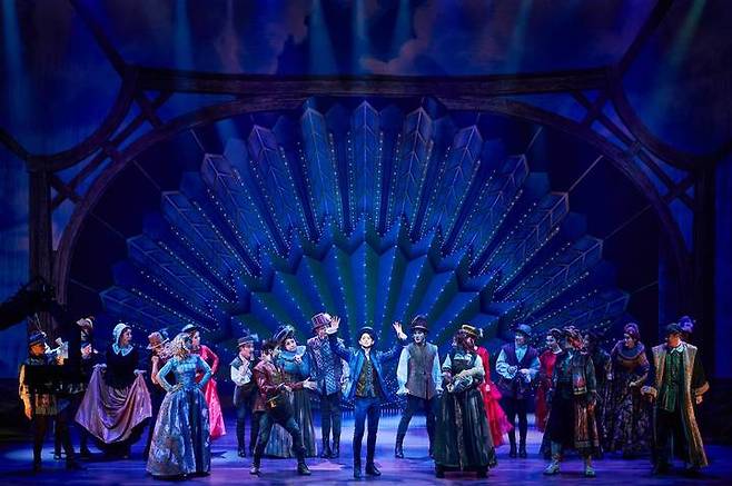 [서울=뉴시스]뮤지컬 '썸씽로튼' 공연 사진. (사진=엠씨어터 제공) 2022.01.28. photo@newsis.com *재판매 및 DB 금지