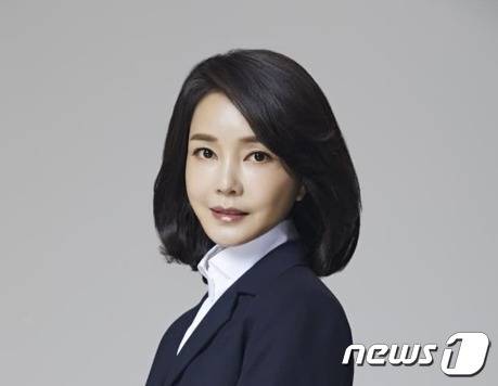 윤석열 국민의힘 대선 후보 배우자 김건희씨(국민의힘 선거대책본부 제공) © 뉴스1