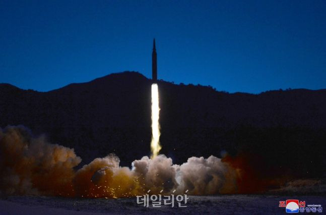 북한 미사일이 발사되는 모습(자료사진) ⓒ조선중앙통신