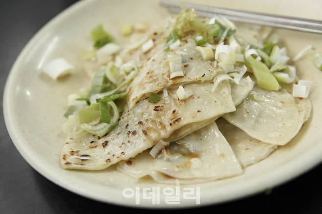 대구 미성당의 납작만두