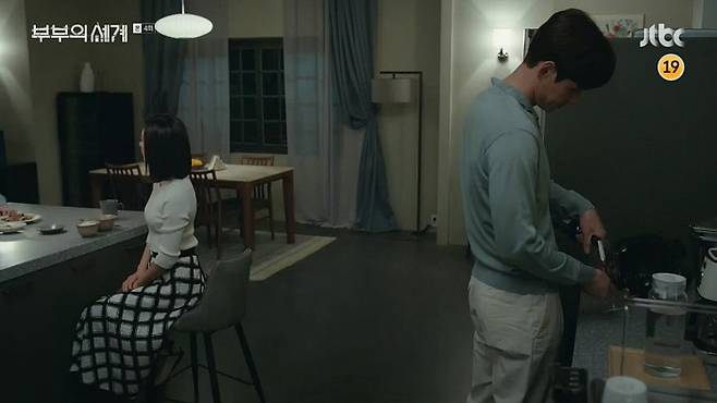 드라마 <부부의 세계> 한 장면. JTBC 제공