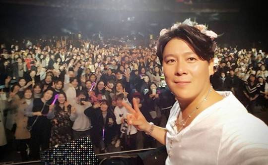 ▲ 이미 결혼해 두 자녀가 있다는 사실을 11년 만에 밝혔다. 출처|이재훈 인스타그램