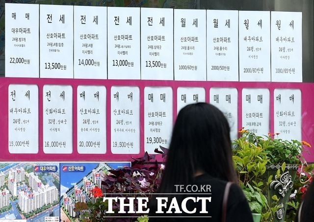 허 실장은 주택 시장 기능 정상화를 위해 규제 중심의 공급정책 운영에서 벗어날 필요가 있다고 지적했다. /더팩트 DB