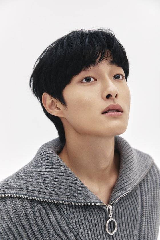윤찬영