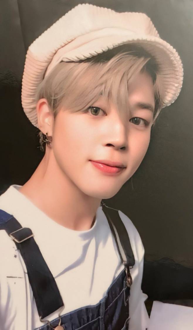 '100점 만점' 방탄소년단 지민 실물, 톱모델 청혼에 스태프도 홀딱♥..'미소천사 솜뭉치' 영접 후기