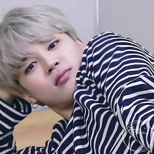 '100점 만점' 방탄소년단 지민 실물, 톱모델 청혼에 스태프도 홀딱♥..'미소천사 솜뭉치' 영접 후기