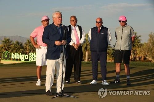 작년 PGA투어 더CJ컵 때 연설하는 타이 보토 부사장.
[AFP/게티이미지=연합뉴스]