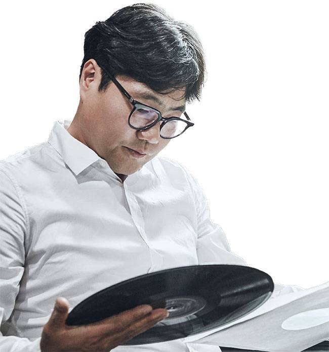 하종욱 마장뮤직앤픽처스 대표현 한국대중음악산업학회 상임이사,전 ‘레코드포럼’ 기자, 전 EBS ‘스페이스 공감’ 음악 감독, 전 국립오페라단 제작 감독 사진 마장뮤직앤픽처스