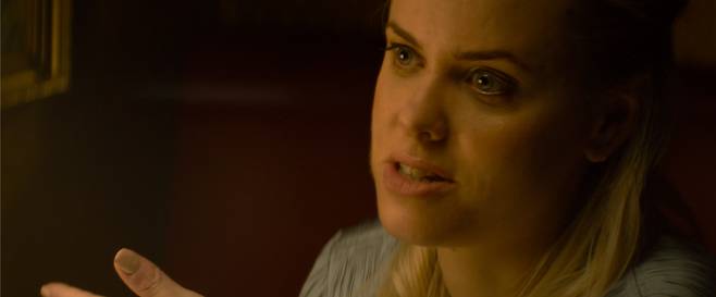 사이먼을 처음 봤을 때 운명적 사랑이라고 생각했다는 세실리에. /넷플릭스