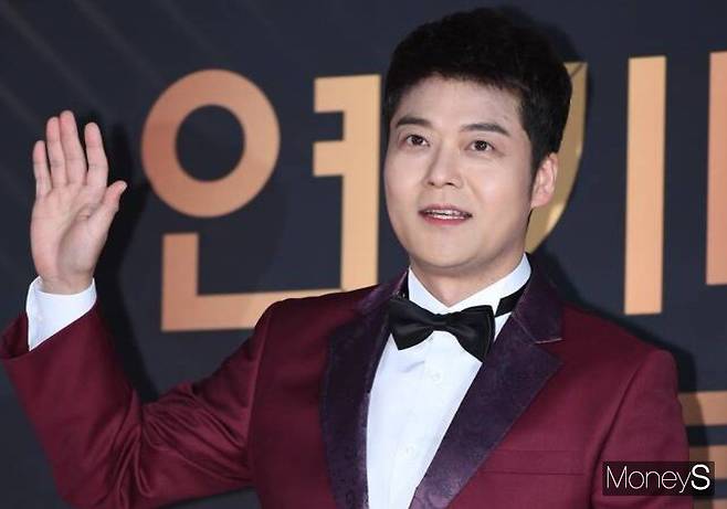 공개연애만 2번을 선언했던 방송인 전현무가 결국 두 번째 공개연애도 결별로 막을 내렸다. /사진=장동규 기자