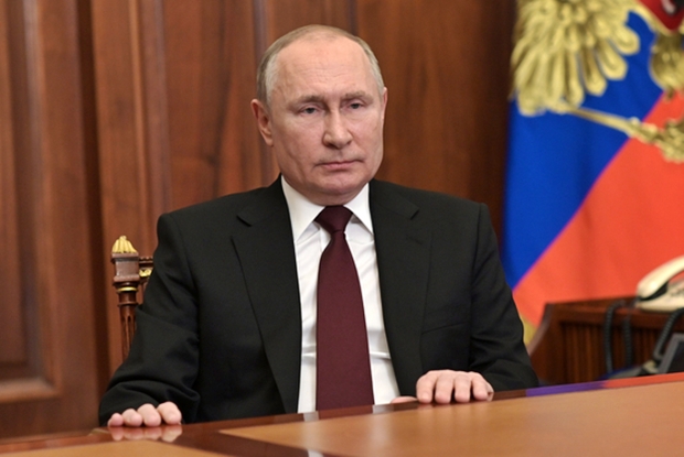 블라디미르 푸틴 러시아 대통령이 21일(현지시간) 도네츠크와 루간스크 인민공화국의 독립을 인정하는 연설을 하고 있다.
