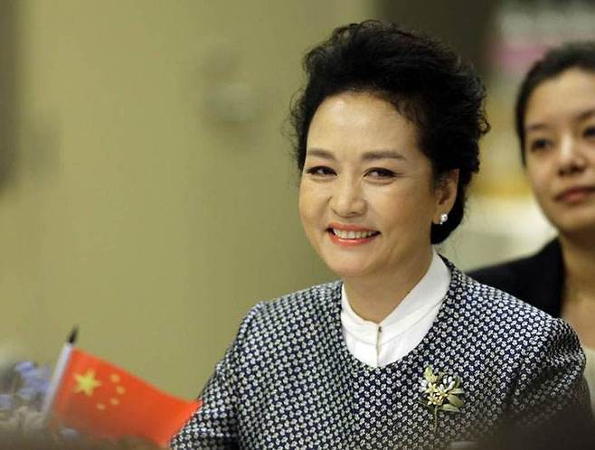 시진핑 중국 국가 주석의 부인 펑리위안